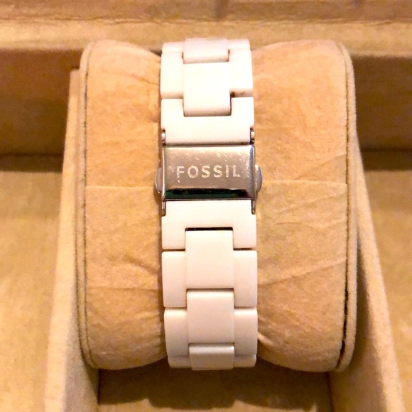 Fossil White Watch - Picture 2 of 2